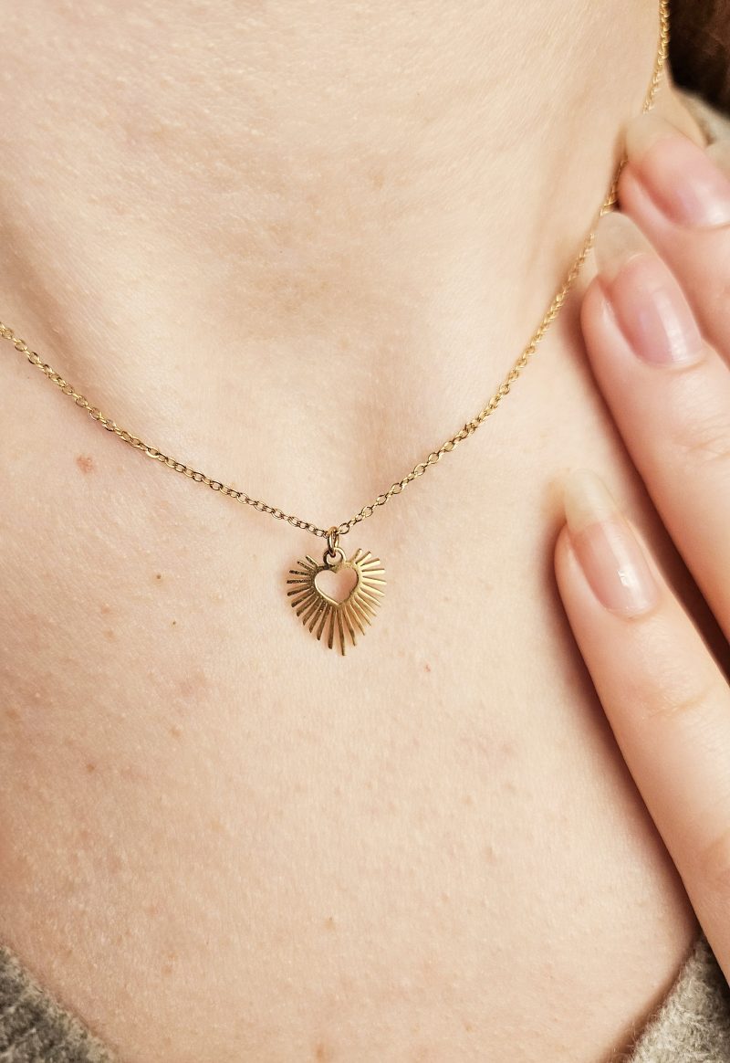Collier avec pendentif cœur SHANY