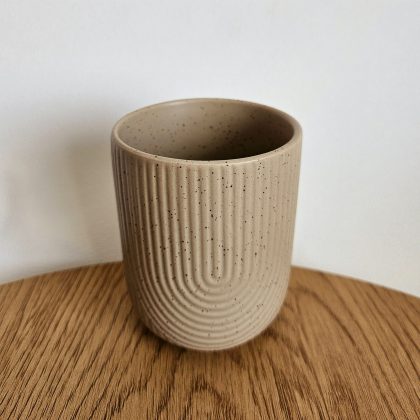 Tasse en grès 19 cl MATE