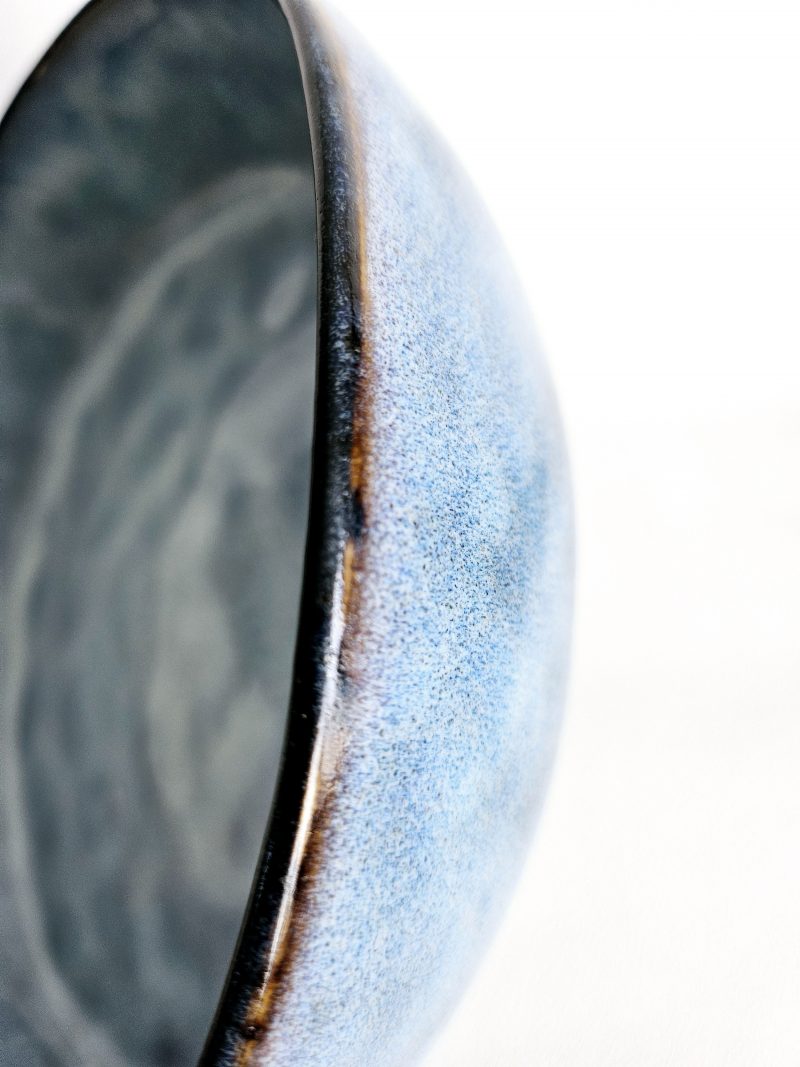 Assiette creuse en grès ARONAL - BLEU CIEL – Image 3