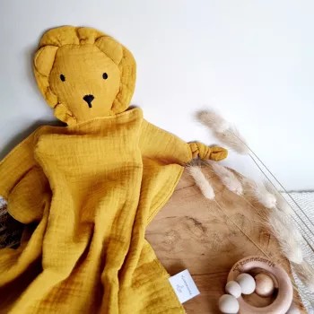 Doudou - lange en coton LION - OCRE