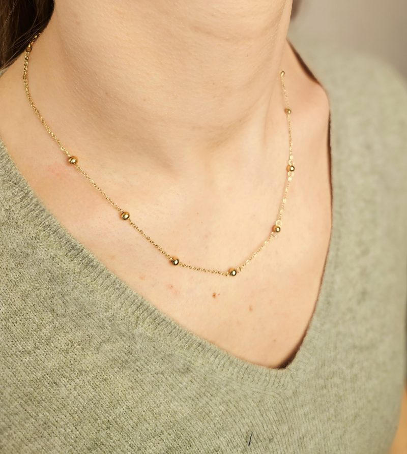Collier minimaliste à perles LEA